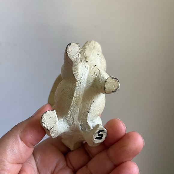 Cast Iron Flying Pig Piggy Bank Coin Bank Cream Off White Trinket - Picture 8 of 11